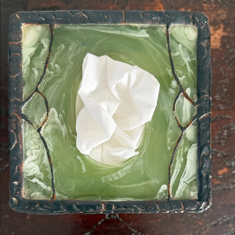 Floral Decorative Tissue Box Cover - Picture 4 of 7